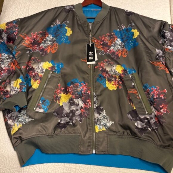 adidas x Ivy Park Reversible Jacket - size LARGE - Picture 9 of 9